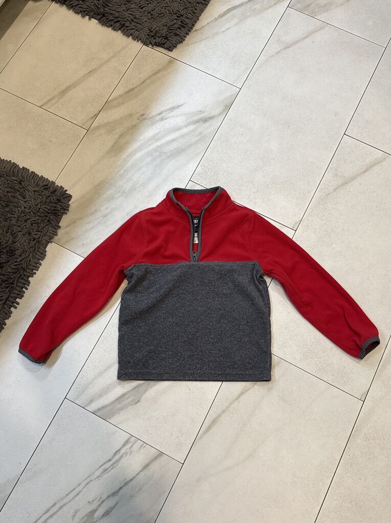 Oshkosh Size 6 Fleece Quarter Zip