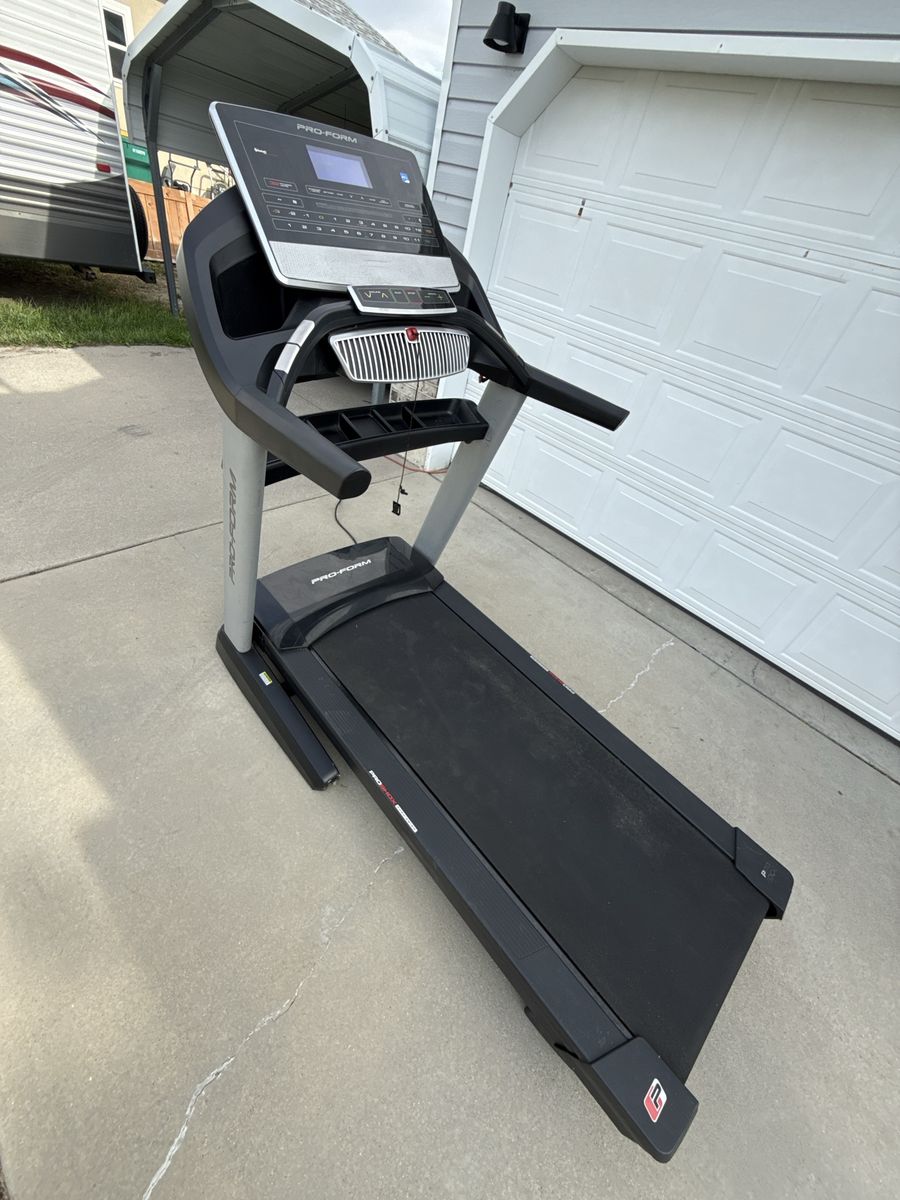 ProForm Pro 2000 Treadmill 