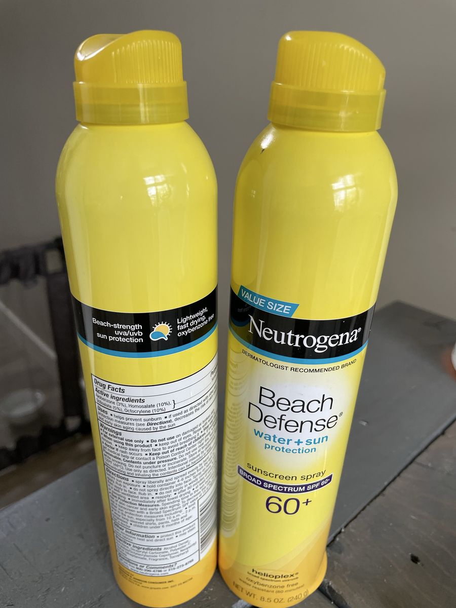 Sunscreen spray 60+ exp 02/2027 lot of 2