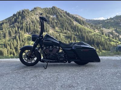 Custom Handlebars for Harley