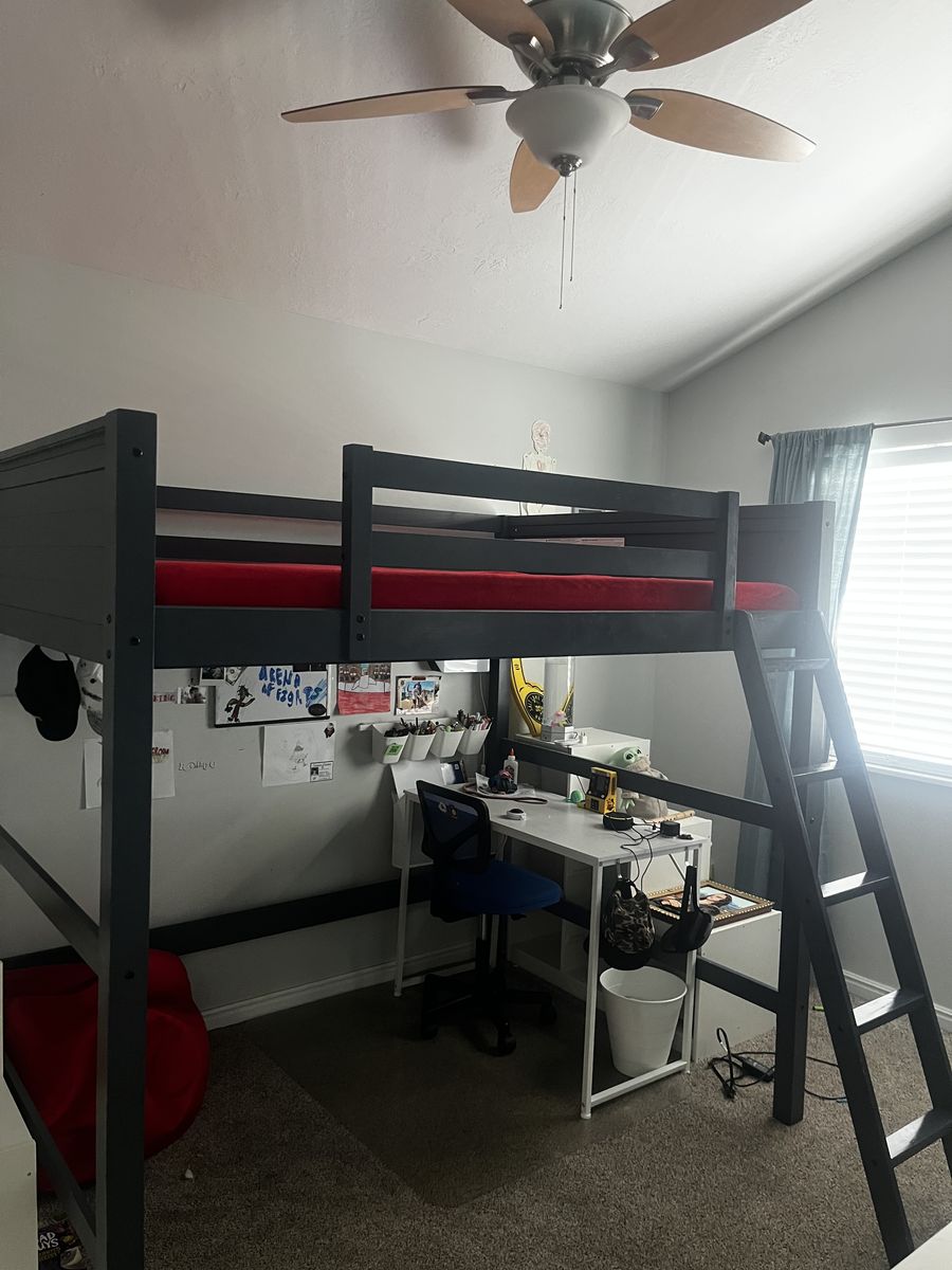 Loft Bed with Full Mattress