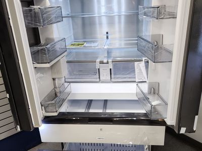 STUNNING BRAND NEW! SAMSUNG BESPOKE 29 CF 4-DOOR FRIDGE! W-TOUCHSCREEN