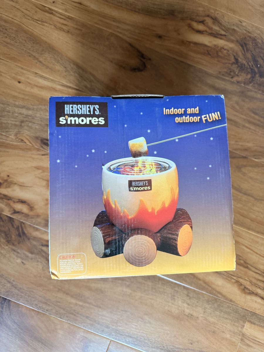Hershey's S'mores Indoor & Outdoor Ceramic Marshmallow Roaster Set
