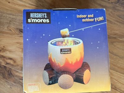 Hershey's S'mores Indoor & Outdoor Ceramic Marshmallow Roaster Set