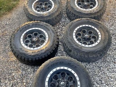 Bead Lock Tires on 17” Fuel Rims