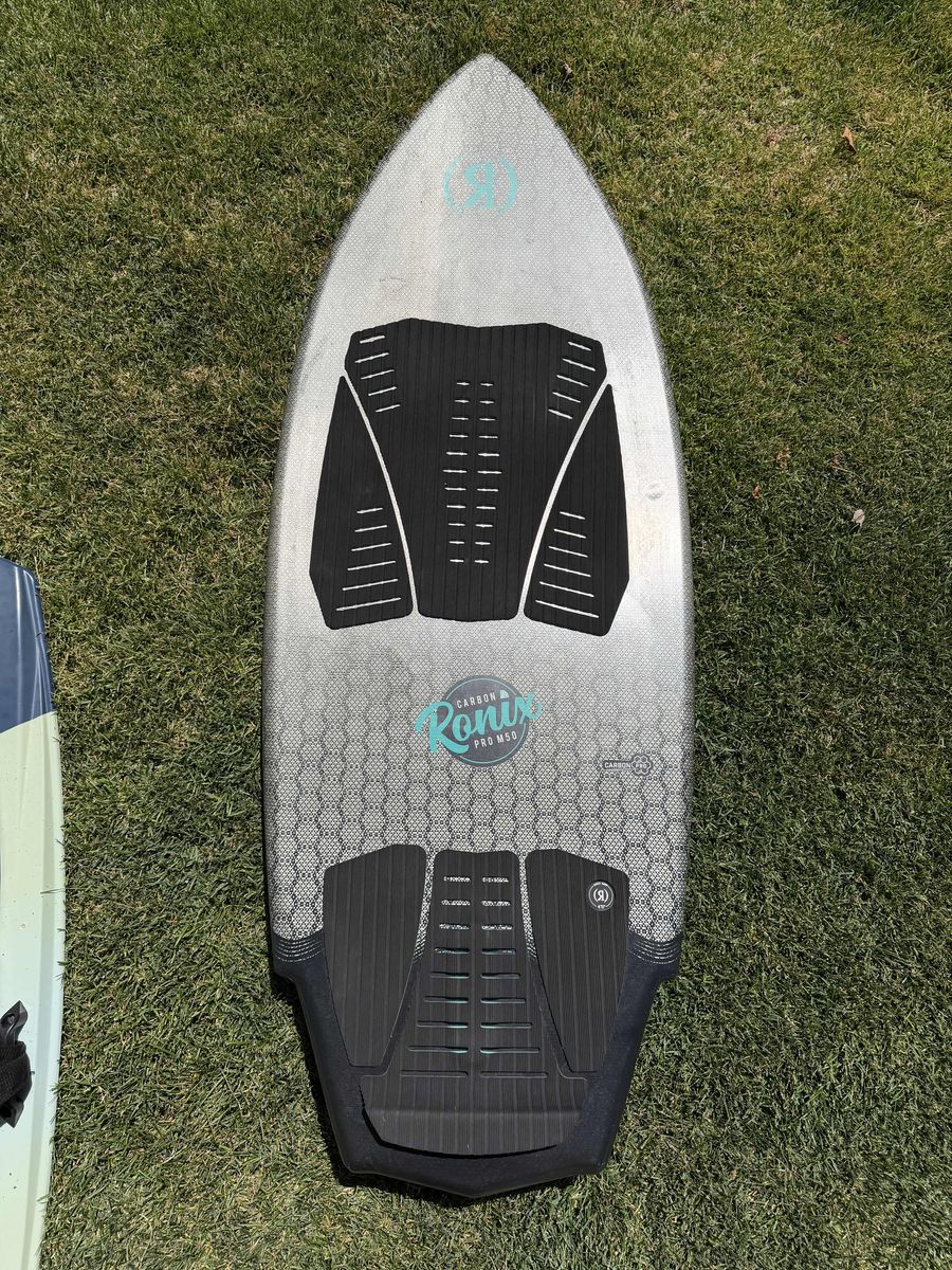 Ronix H.O.M.E. Carbon Pro M50 Wakesurf Board – 4'11" – Excellent Condition