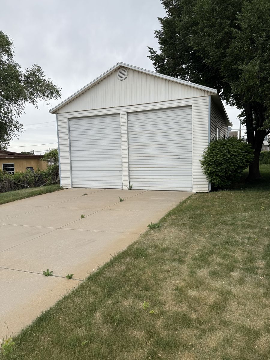 Shop/Storage Space for Rent