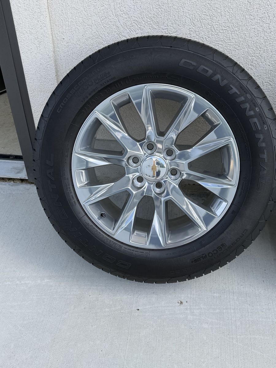OEM Rims and tires of 2025 Tahoe Premier with TPMS
