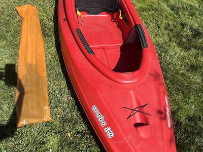 New Sun Dolphin Aruba 10 Sit-In Kayak - Red, 10ft Recreational Kayak with Paddle