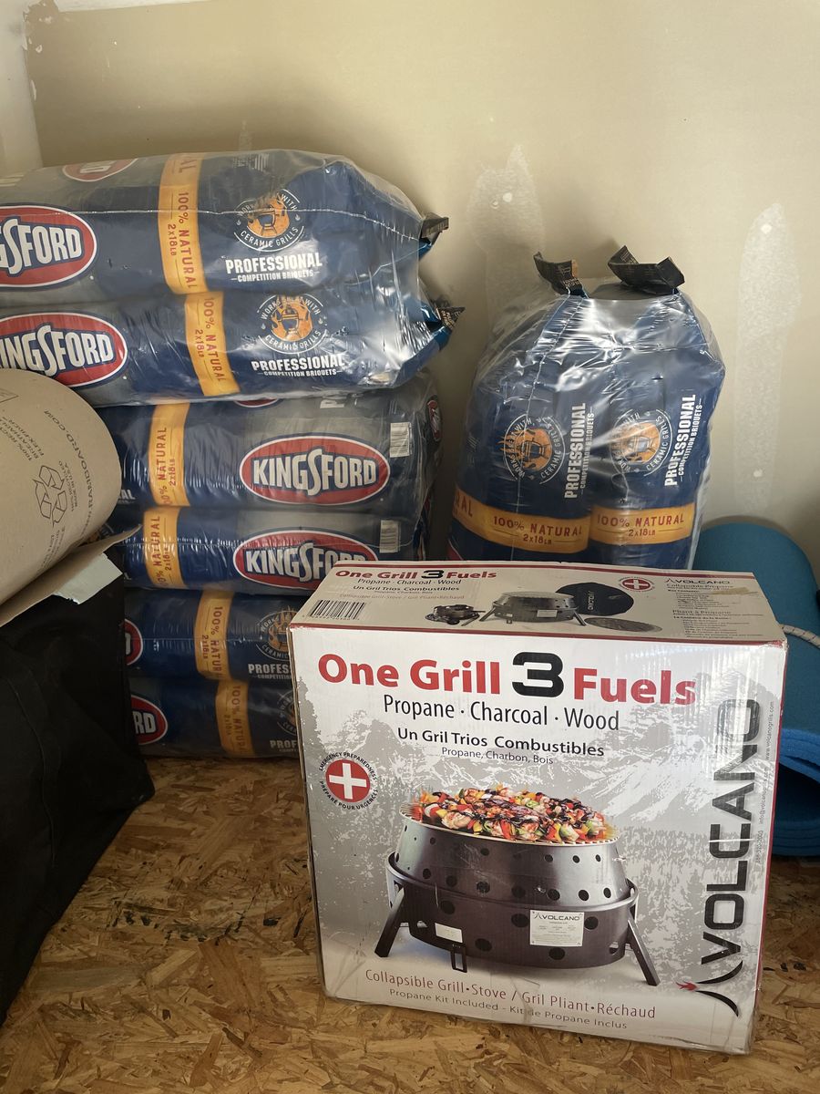 Volcano One Grill 3 Fuels (Propane, Charcoal, Wood) PLUS 8X18lb bags of Charcoal