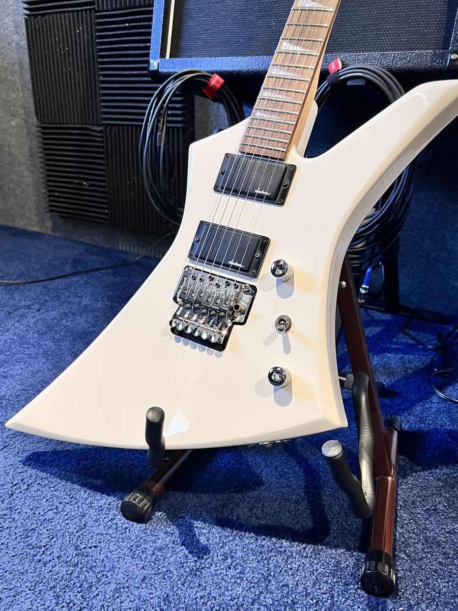 Like New: Jackson Kelly Series w/ New Molded Jackson TSA/Travel Case for Sale!