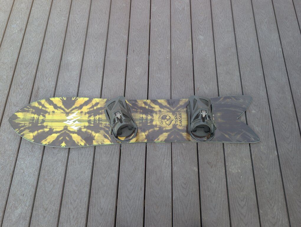 142 StormChaser Powder board. $300