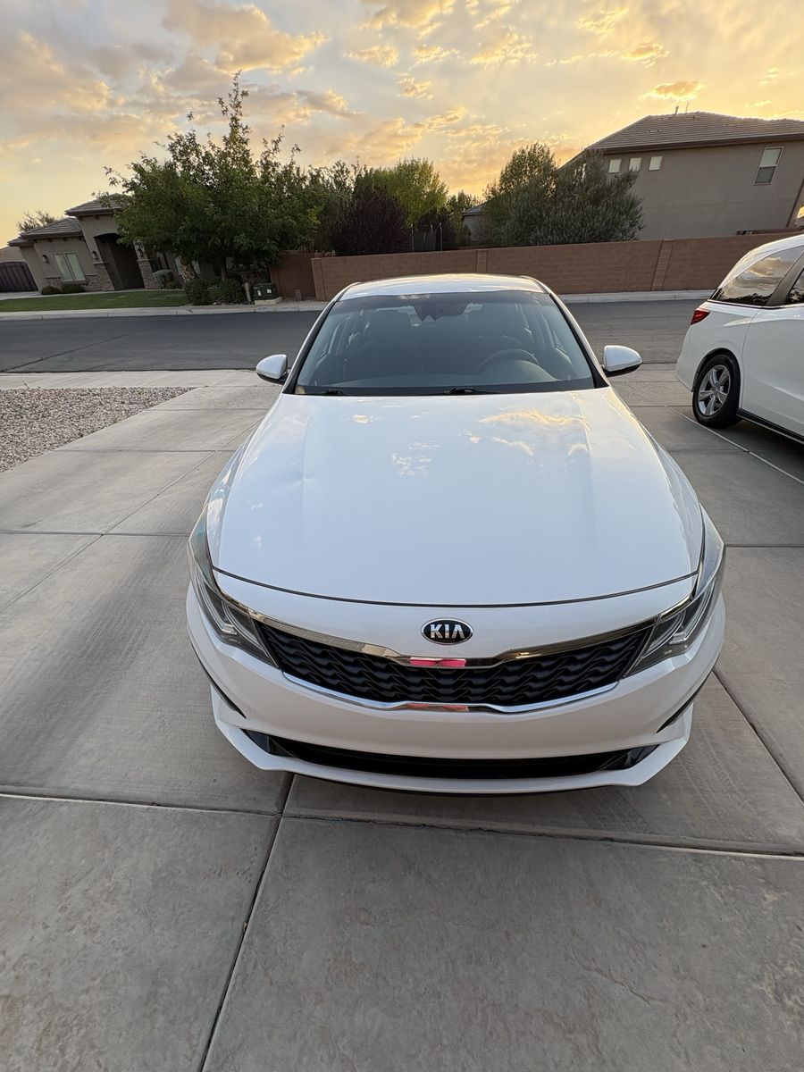 2019 Kia Optima Base