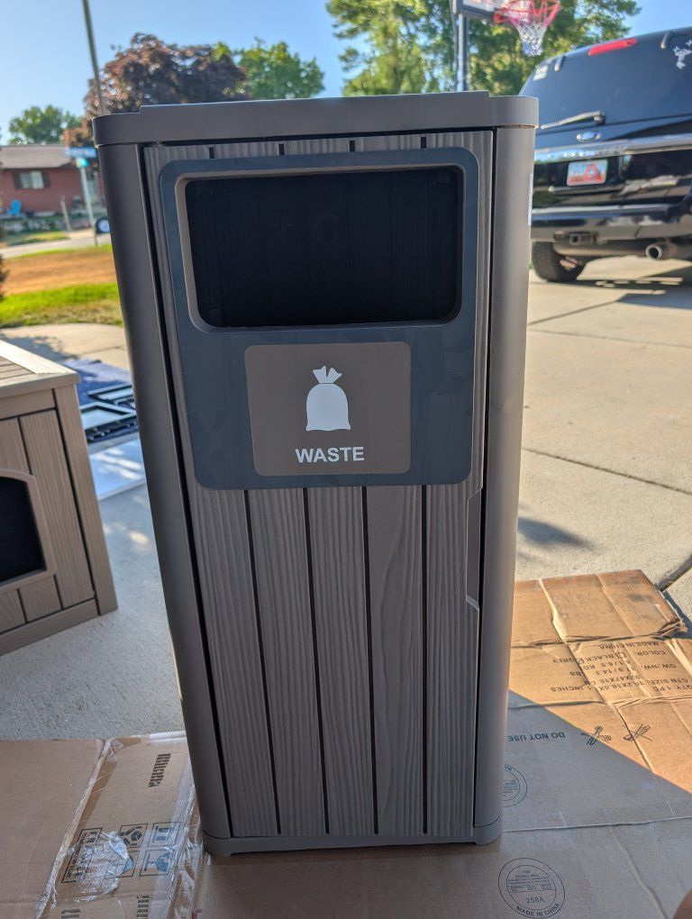 Outdoor Waste Bin Trash Can Recycling Container Grey Wood-look Finish