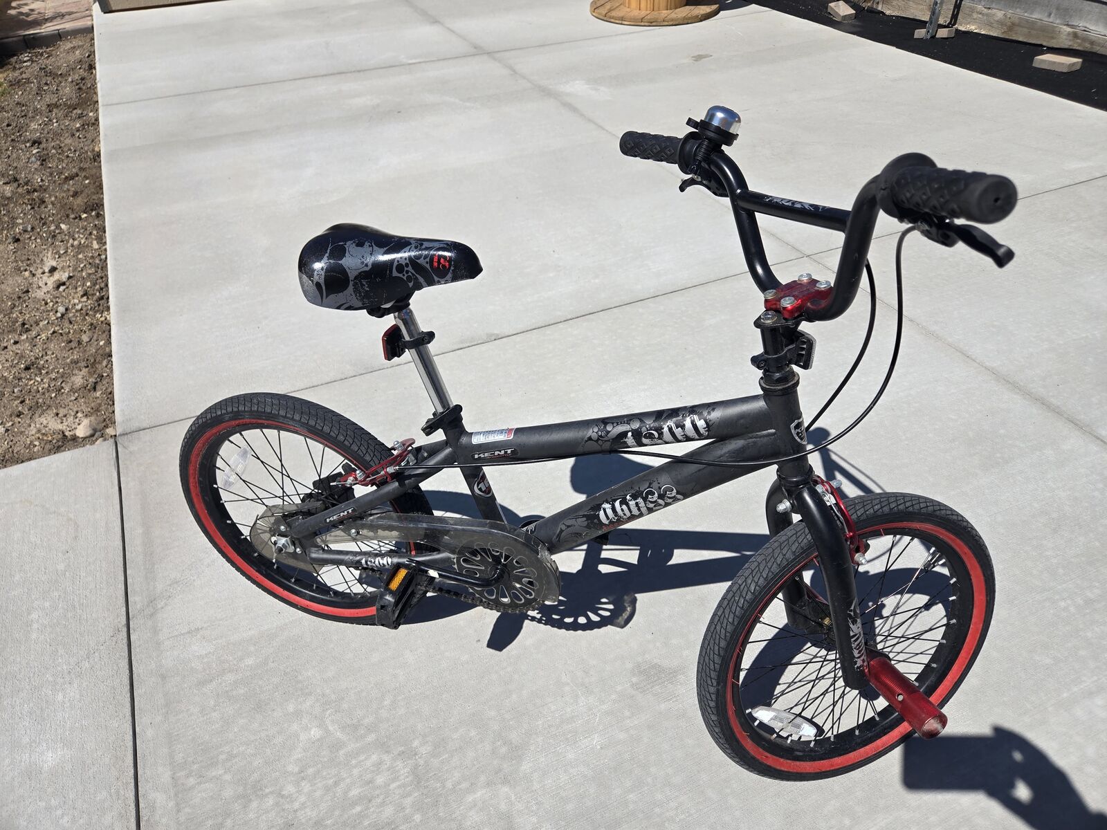 BMX 18 in. red and black.