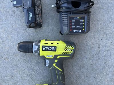 Ryobi 18V 1/2" Drill With 2 Batteries And Charger