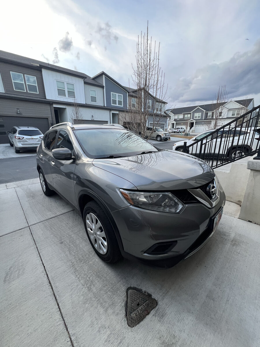 2016 NISSAN ROGUE S