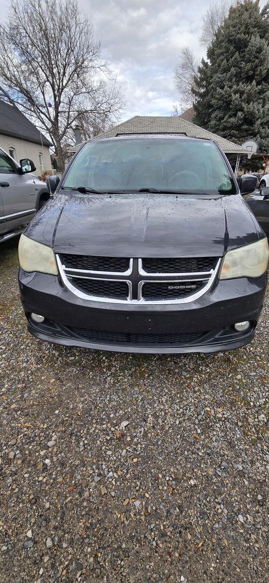 2011 Dodge Grand Caravan Crew