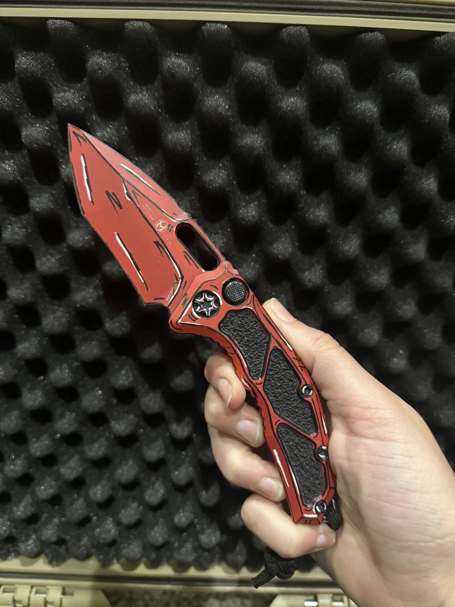 Heretic Red Medusa Auto Cell Shaded 