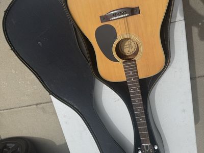 Orlando Student acoustic guitar
