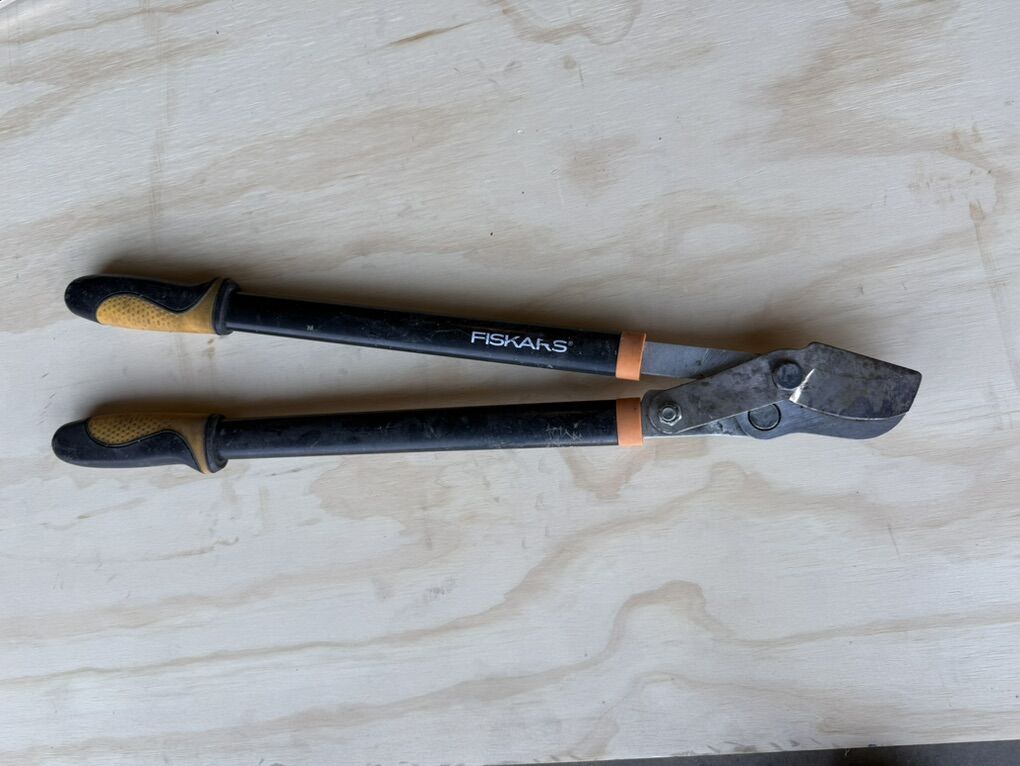 Tree Branch Trimmers