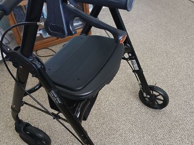 Folding 4-Wheel Rollator Walker with Seat and Hand Brakes - Black