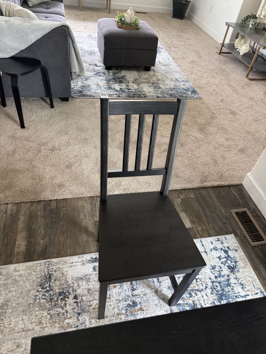 Set of 4 IKEA STEFAN DINING ROOM CHAIRS