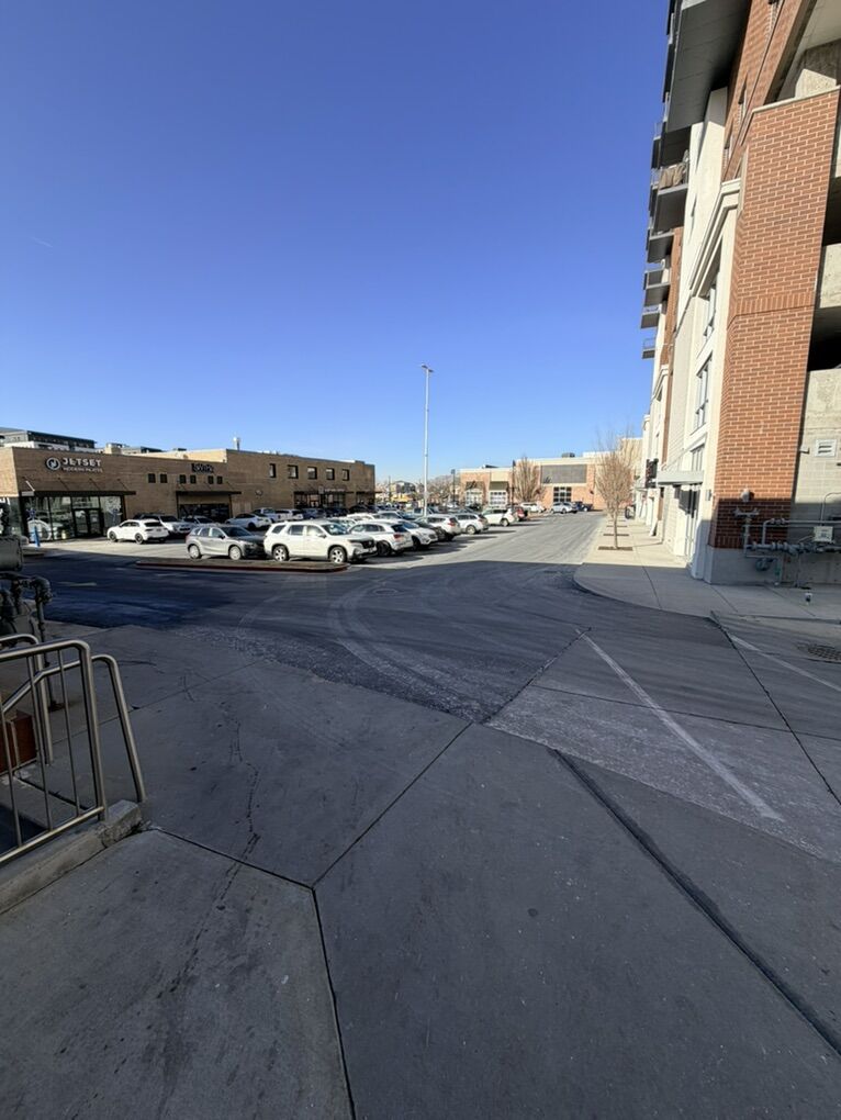 TURN-KEY CAFE SPACE - SKIP BUILD OUT | PRIME AREA