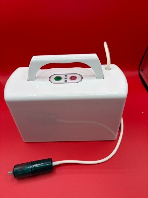 TP-B1 Oxygen Concentrator Produces 28% Oxygen at 3L/Min with Li Battery / case
