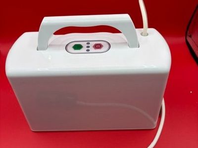 TP-B1 Oxygen Concentrator Produces 28% Oxygen at 3L/Min with Li Battery / case