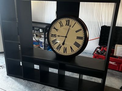 Entertainment center