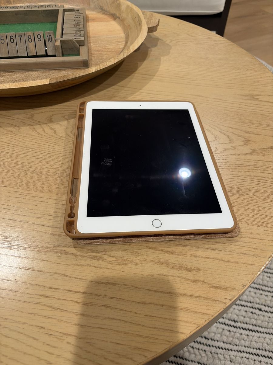 iPad Air 2 – 128GB – Great Condition