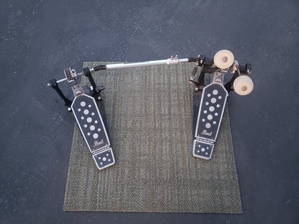PEARL DOUBLE BASS PEDAL