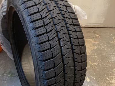 Bridgestone Blizzak WS90 205/50R17