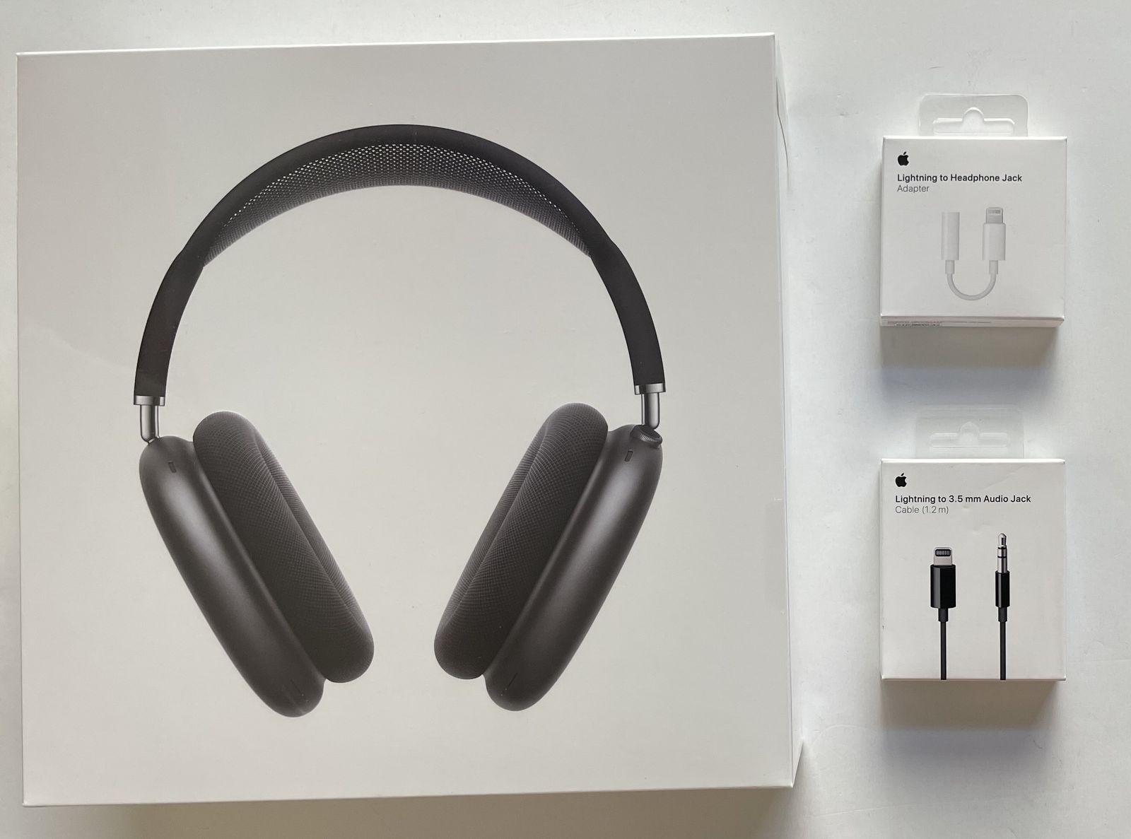 Apple AirPods Max Space Gray A2096 1st Generation Lightning Port Bundle