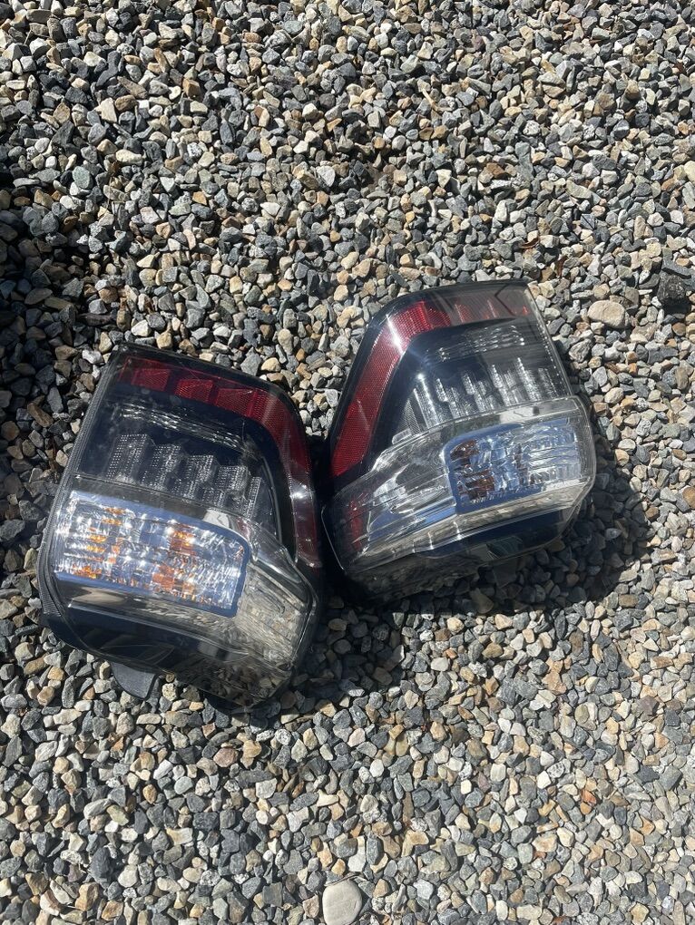 4Runner Stock Tail Lights