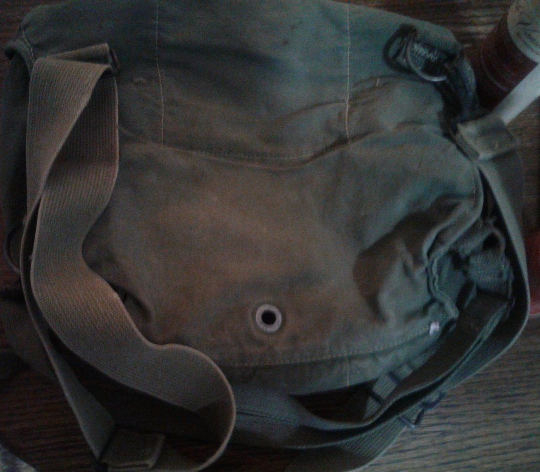 WW2 US Military Gas Mask Bag