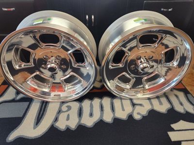 CHEVY GMC HALIBRAND 5X5 C10 20" POLISHED WHEELS