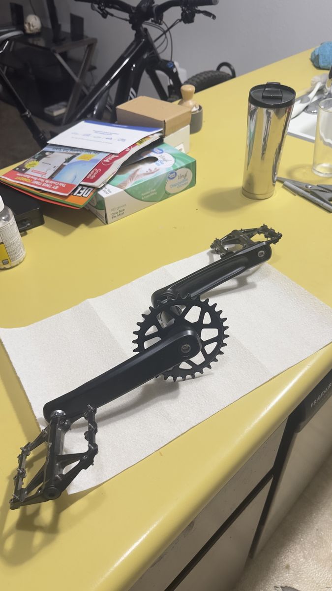 NECO Bicycle Crankset & Pedals - Black 68/24T Square Taper Bottom Bracket