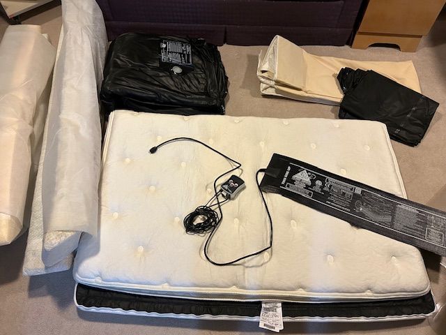 Waveless Softside Queen Waterbed with Pillowtop