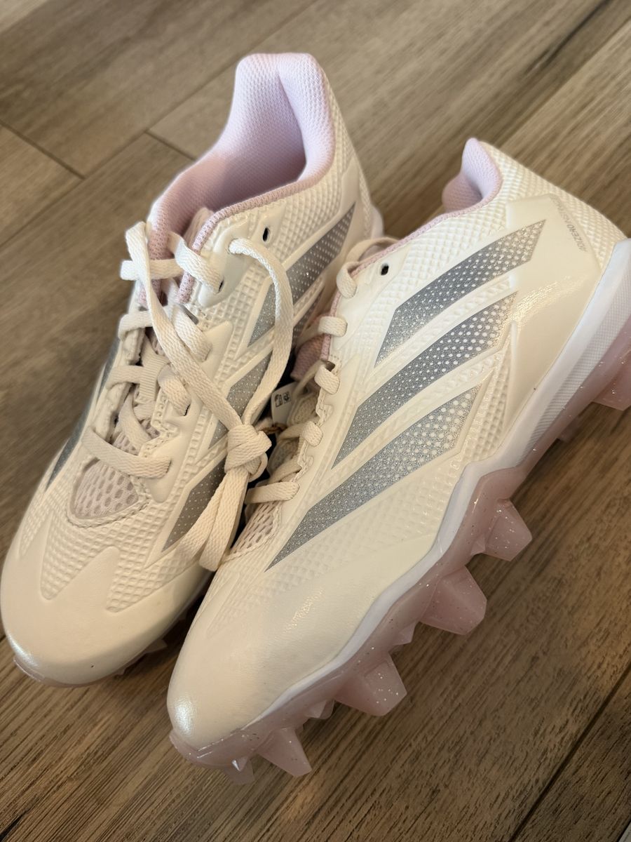 Adidas Adizero Spark MD Youth Soccer Cleats White/Silver/Pink Size 4. New with Tags