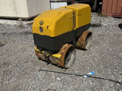 Wacker double drum compactor