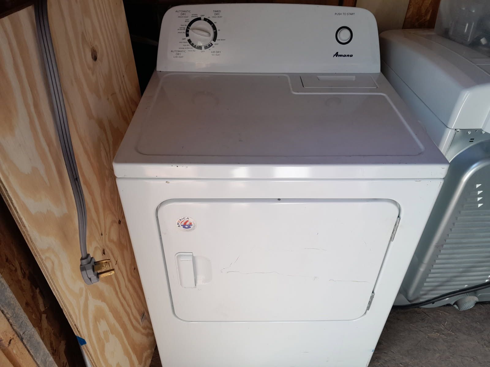 Nice Amana Electric Dryer