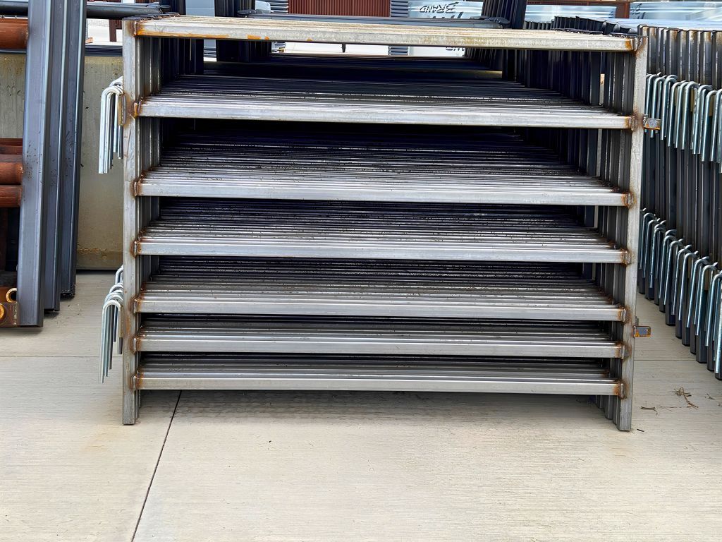 Square Sheep Panel 55"x42"x7 Rail