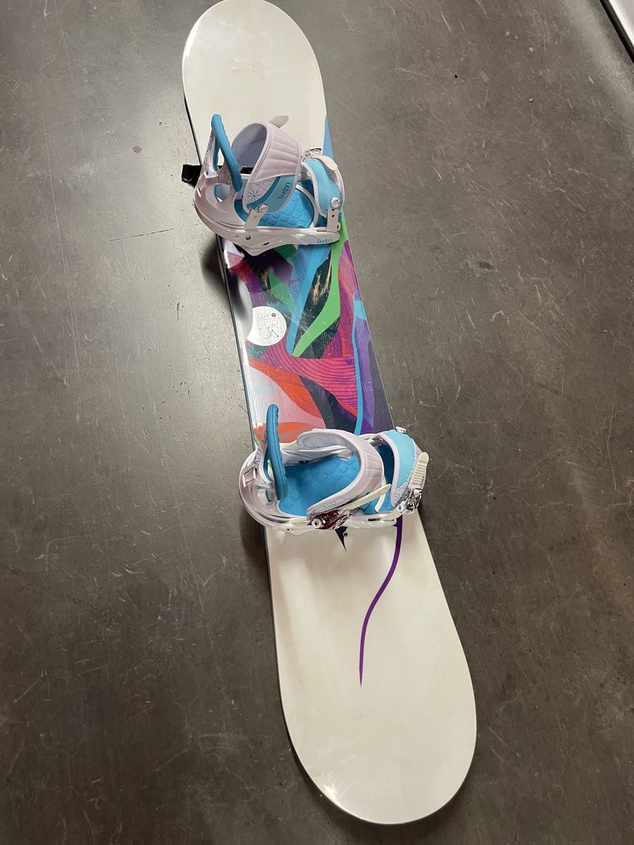 Burton Lux 150cm Women's Board, Coco 9 Boots, Bag