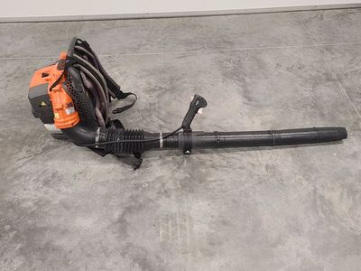 Husqvarna 150BT 2-cycle gas-powered backpack leaf blower