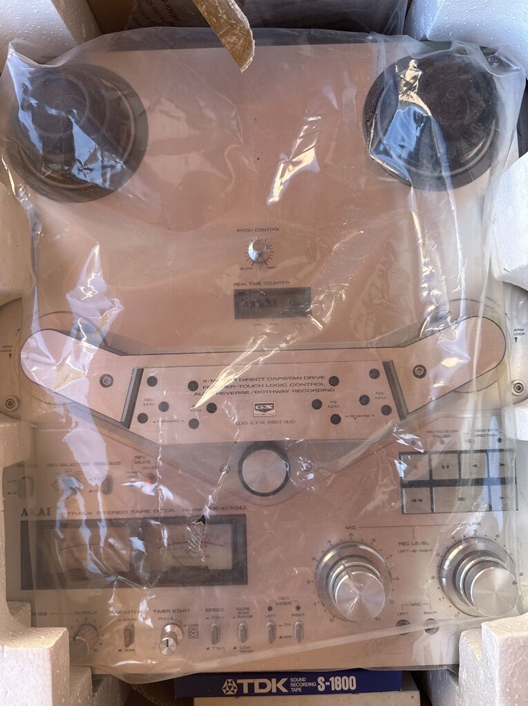 Akai vintage Reel To Reel Recorder