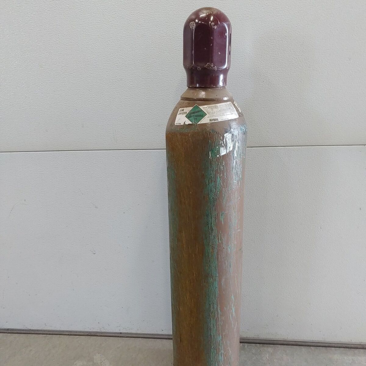 helium bottle/welding