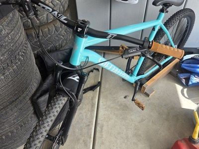 Specialized Mountain Bike