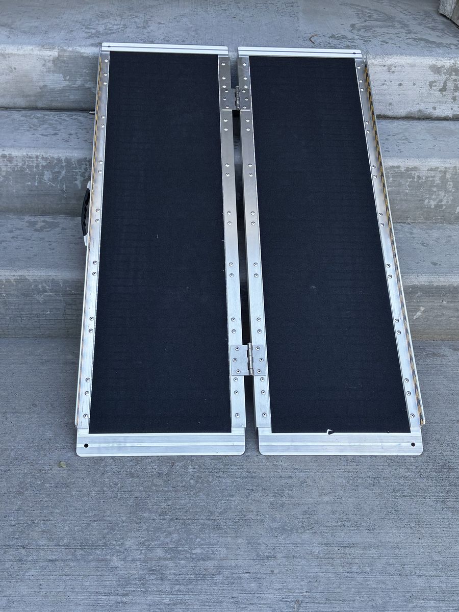 Wheelchair Ramps (multiple sizes) 2,3 and 4 feet options.